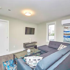 Luxury Boutique Two Bedroom 3b Hébergement de vacances